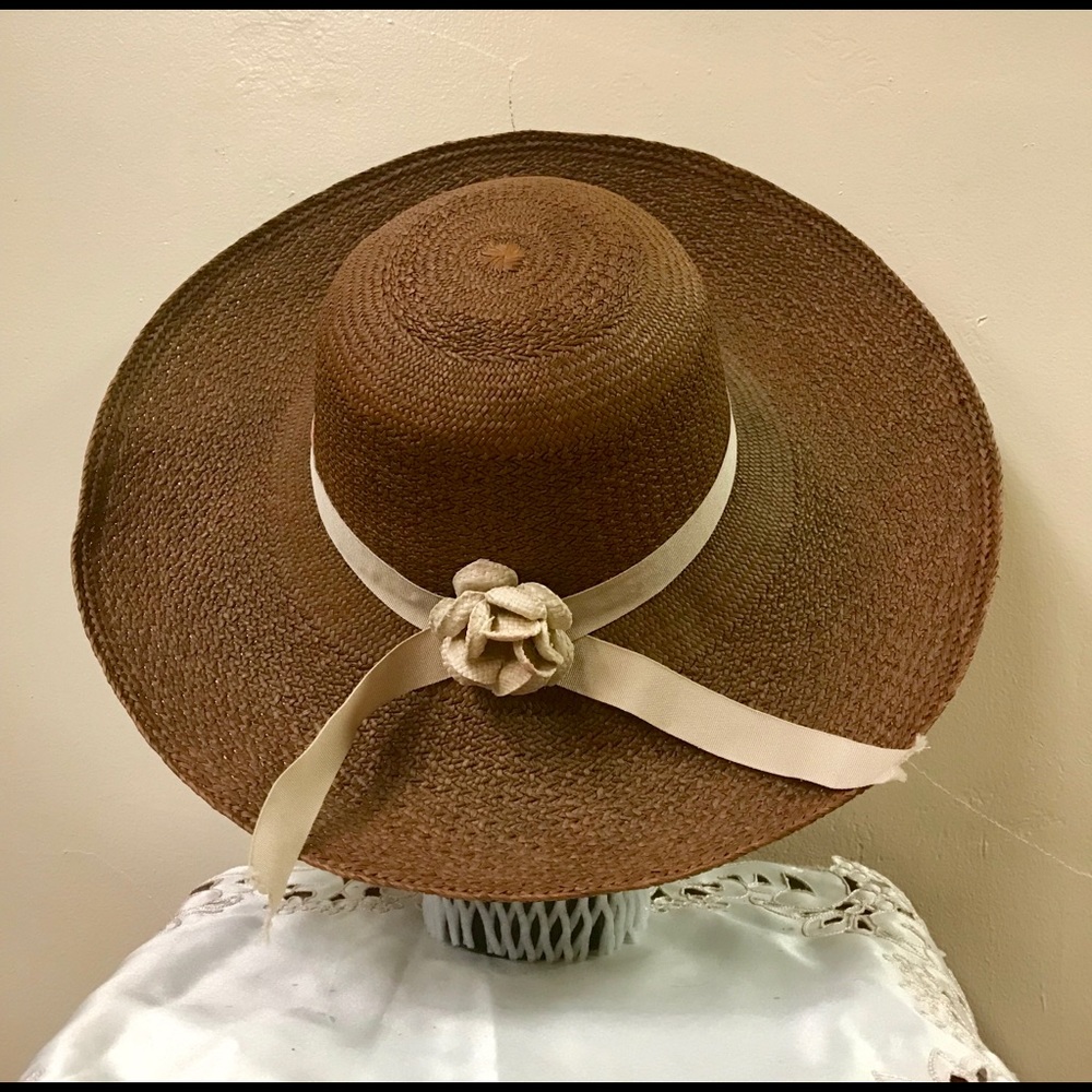 Brown Wide-Brim Straw Sun Hat with Cream Ribbon